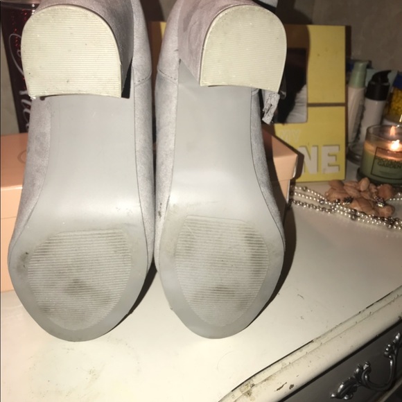 Gray Boots (only worn once) - Picture 7 of 8